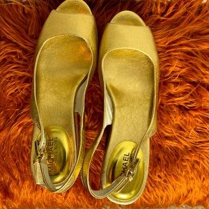 Michael kors ,size:10 color: gold